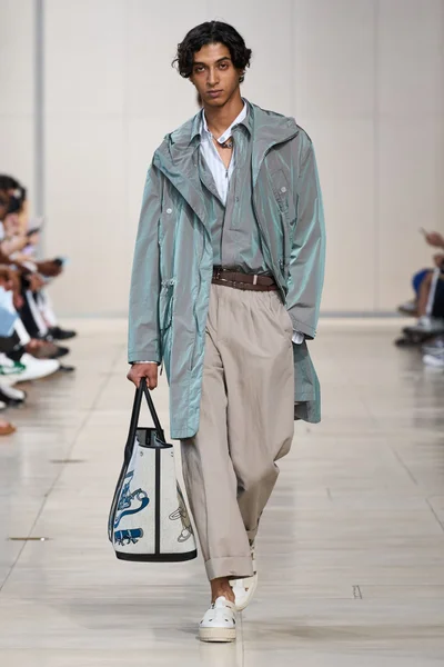 Look 39